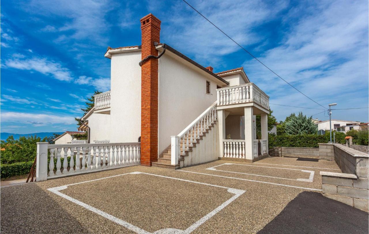 2 Bedroom Cozy Apartment In オミサリ エクステリア 写真