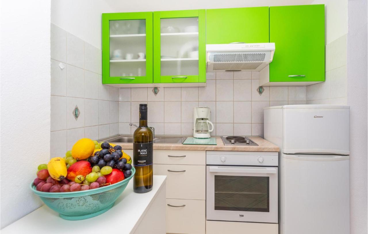 2 Bedroom Cozy Apartment In オミサリ エクステリア 写真